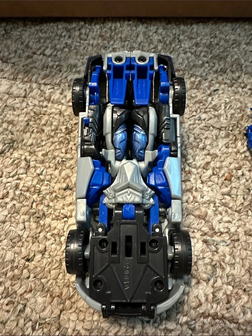 Transformers 2007 Movie Recon Barricade Deluxe Figure COMPLETE
